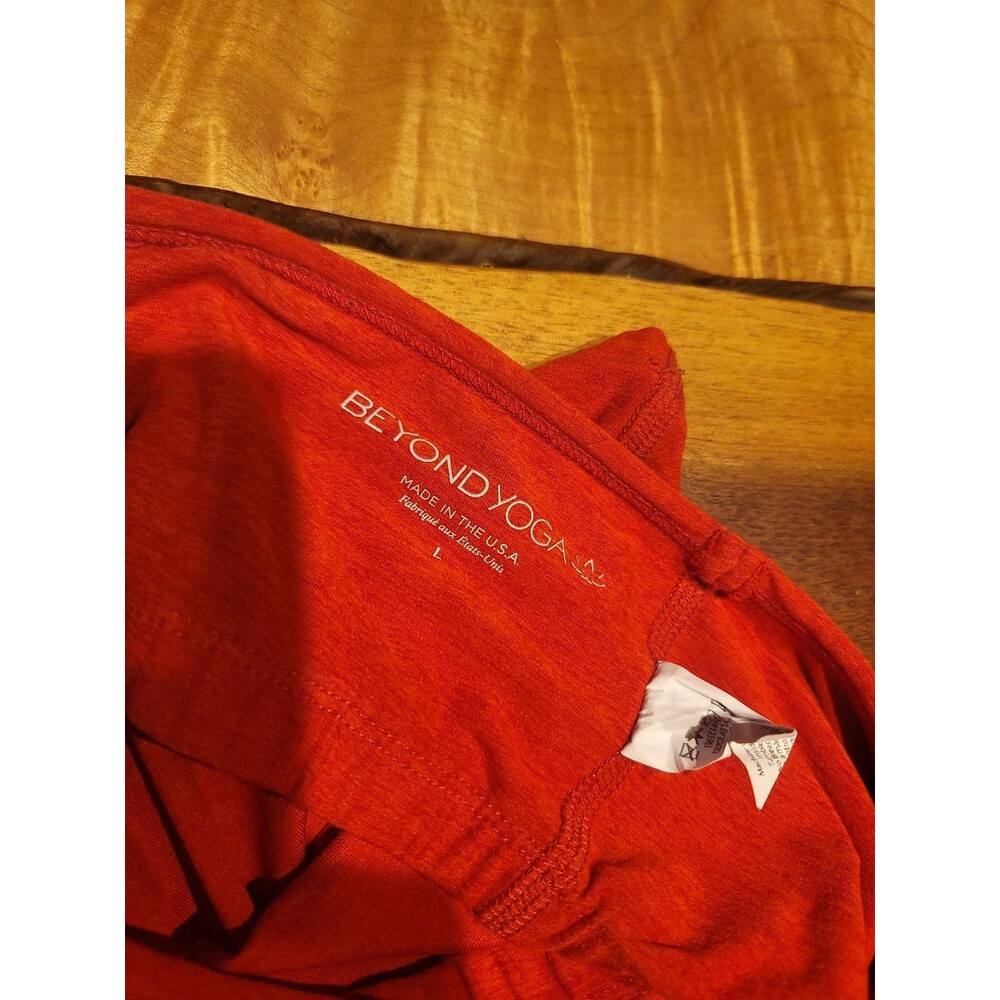 Beyond Yoga Spacedye Red Crop Tank Size Large - Picture 2 of 5